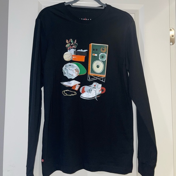 Air Jordan artist series long sleeve tee 🏀🎨 - Picture 2 of 5